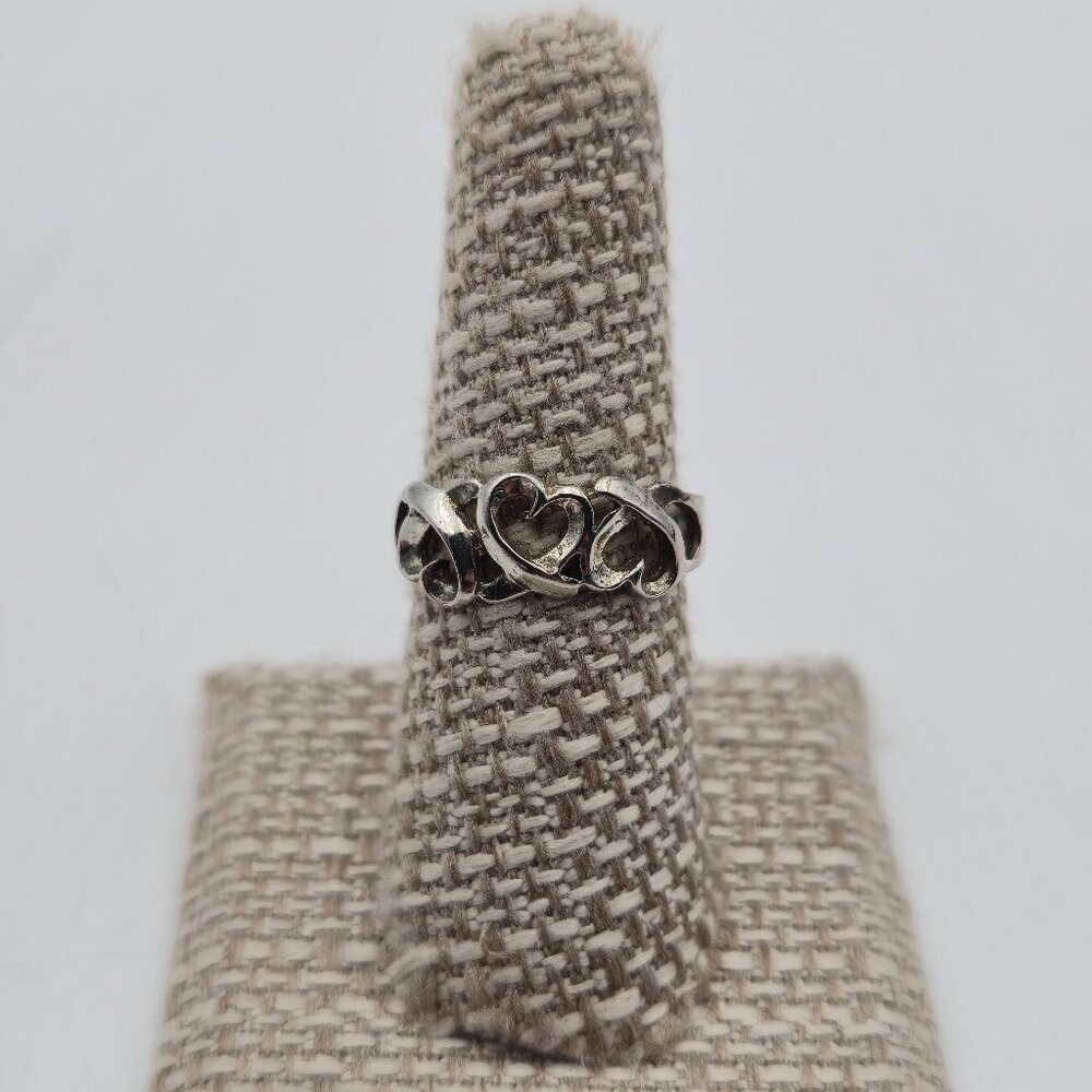 Size 7.75 Sterling Silver Multiple Hearts Tarnished Ring A4236